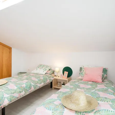 Olga's Dos Y Parking Apartamento